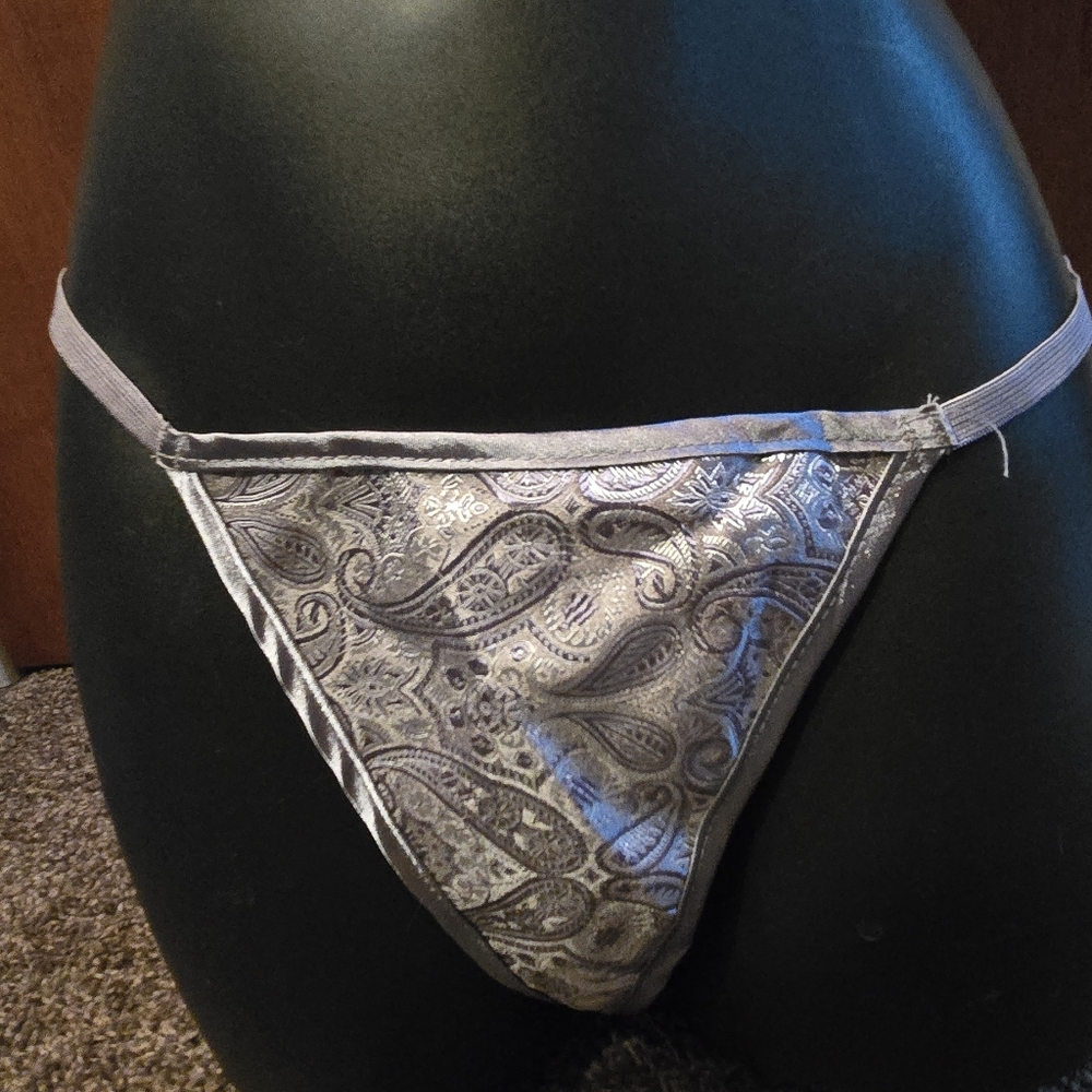 Victoria's Secret Silver Paisley Bridal Thong NEW SzXXL - Picture 3 of 8